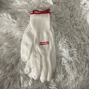 Authentic Supreme Gloves
